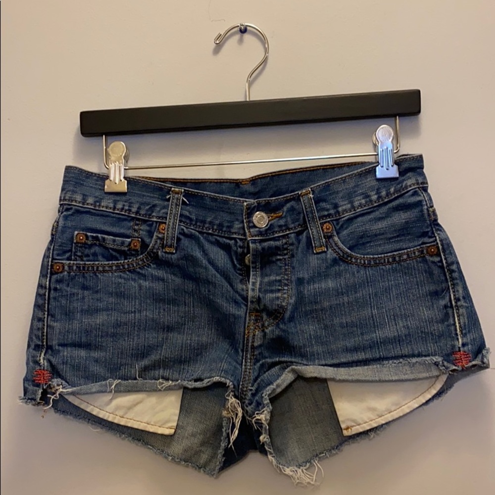 Levi’s 501 cut off jean shorts size 25